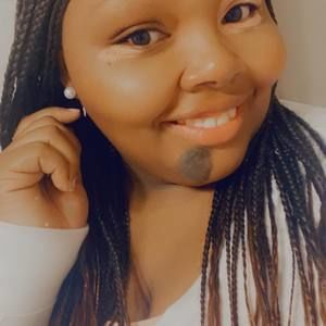 Meet your Posher, Camisha